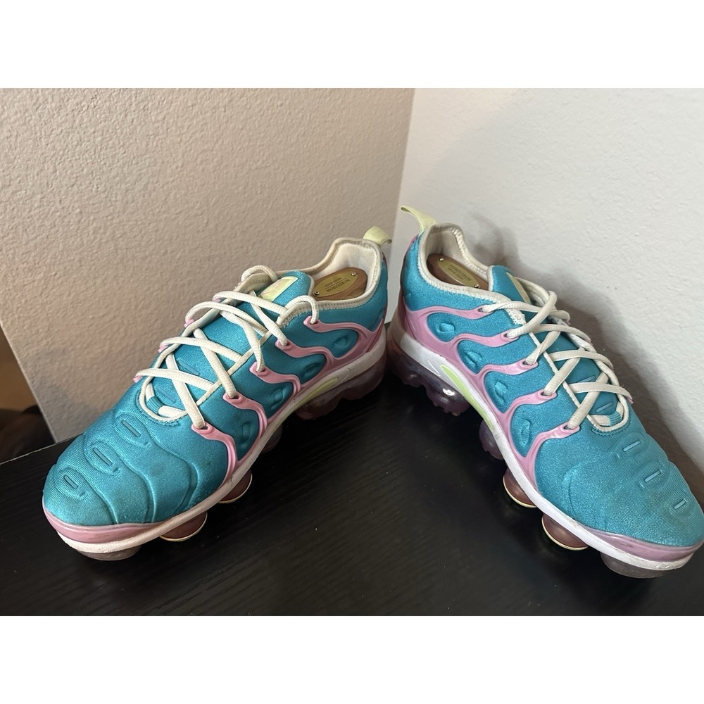 Nike Air VaporMax Plus Womens Blue Pink Athletic Running Shoes Sneakers Size 8 - Picture 5 of 9